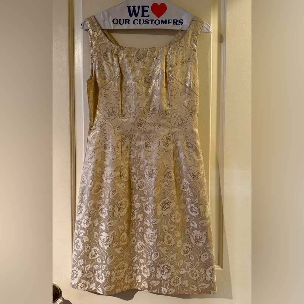Vintage Authentic 1950s Elegant Floral Patterned Gold Dress